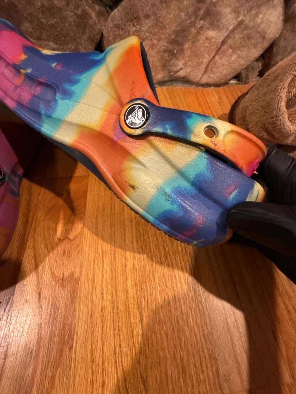 Crocs Unisex Bistro Tie Dye Graphic Slip-Resistant Work Clogs - Picture 7 of 9